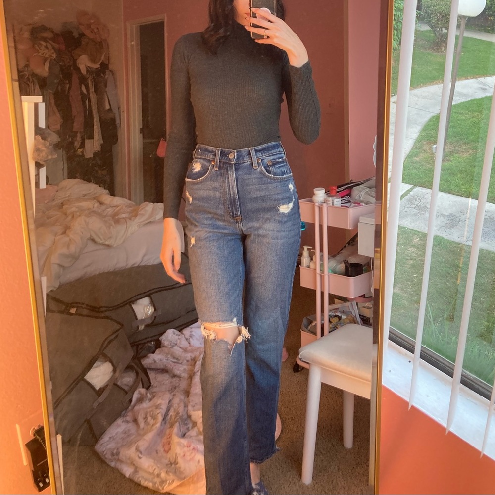 High Rise Straight Ankle Jeans